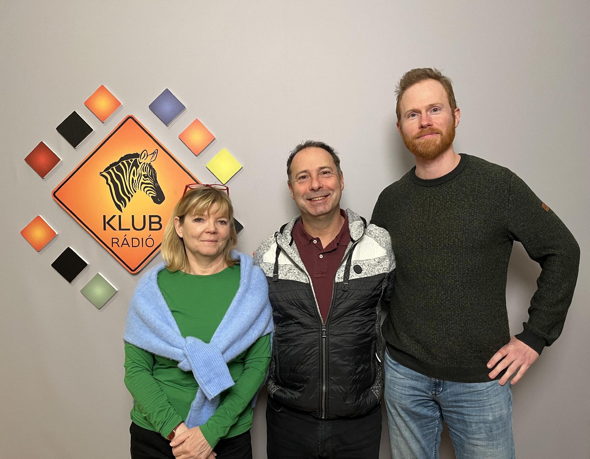 Ágnes Sugár, Bence László Tarr and Máté Mayer at Klubrádió